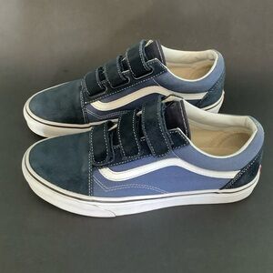 Vans Unisex Navy and White Velcro Sneakers Size: US Women 9.5, US Men: 8